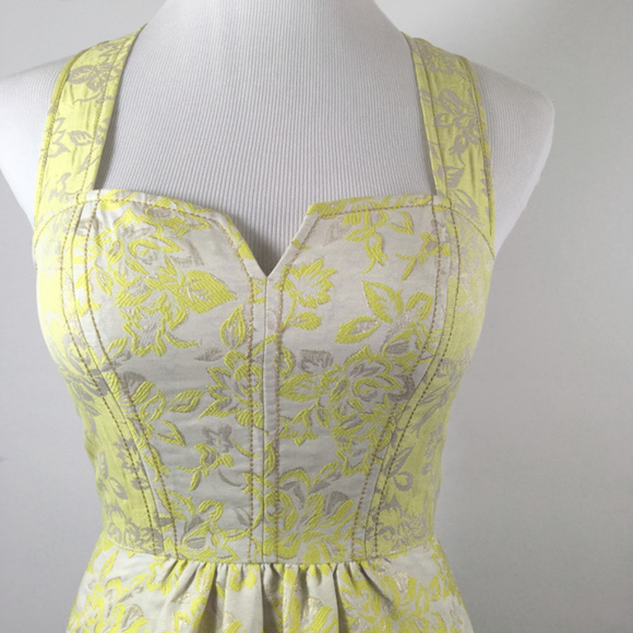 Urban Outfitters Kimchi Blue Poolside shift dress - Picture 3 of 8